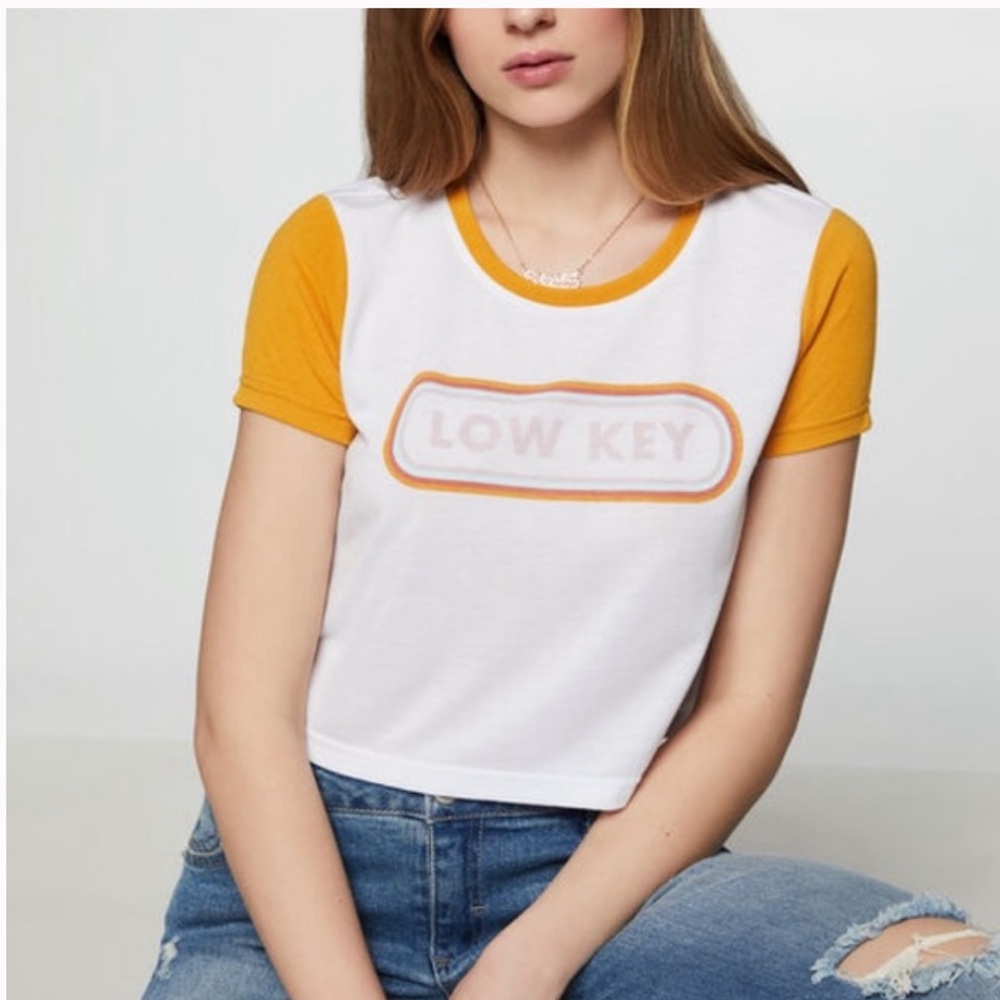NWT BCBGeneration size M “Low Key” crop top
